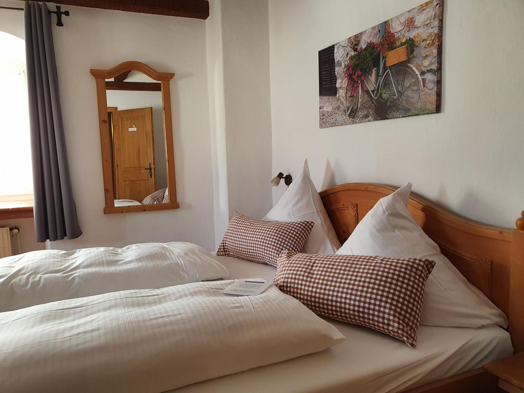 Hotel & Restaurant Huellen Barweiler Екстериор снимка